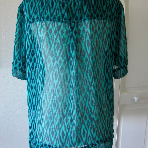 BANANA REPUBLIC FACTORY SHEER GREEN TOP WITH TRIBAL PRINT - SIZE LARGE - Picture 5 of 7
